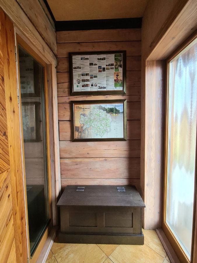 Dworek Ogrodniki, Caloroczny Dom Na Wylacznosc, Basen, Sauna, Las, Staw Rybny, Altana Grillowa, Ognisko, Pianino, Kominek, Piec Chlebowy, Duza Ogrodzona Posesja Tuczna Екстериор снимка