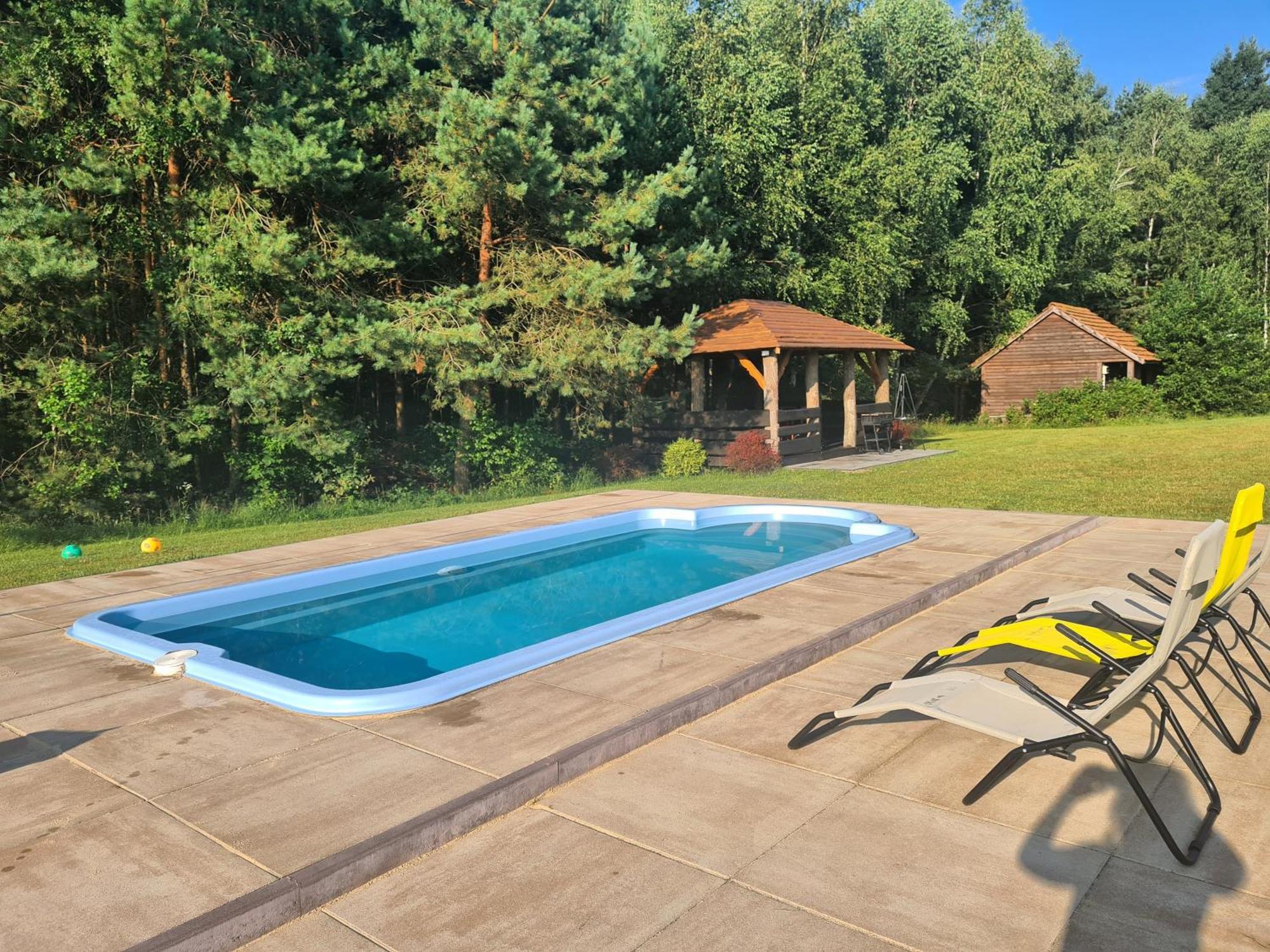 Dworek Ogrodniki, Caloroczny Dom Na Wylacznosc, Basen, Sauna, Las, Staw Rybny, Altana Grillowa, Ognisko, Pianino, Kominek, Piec Chlebowy, Duza Ogrodzona Posesja Tuczna Екстериор снимка